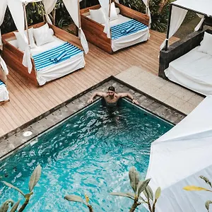 Guest house De Olas Padang Padang Bali